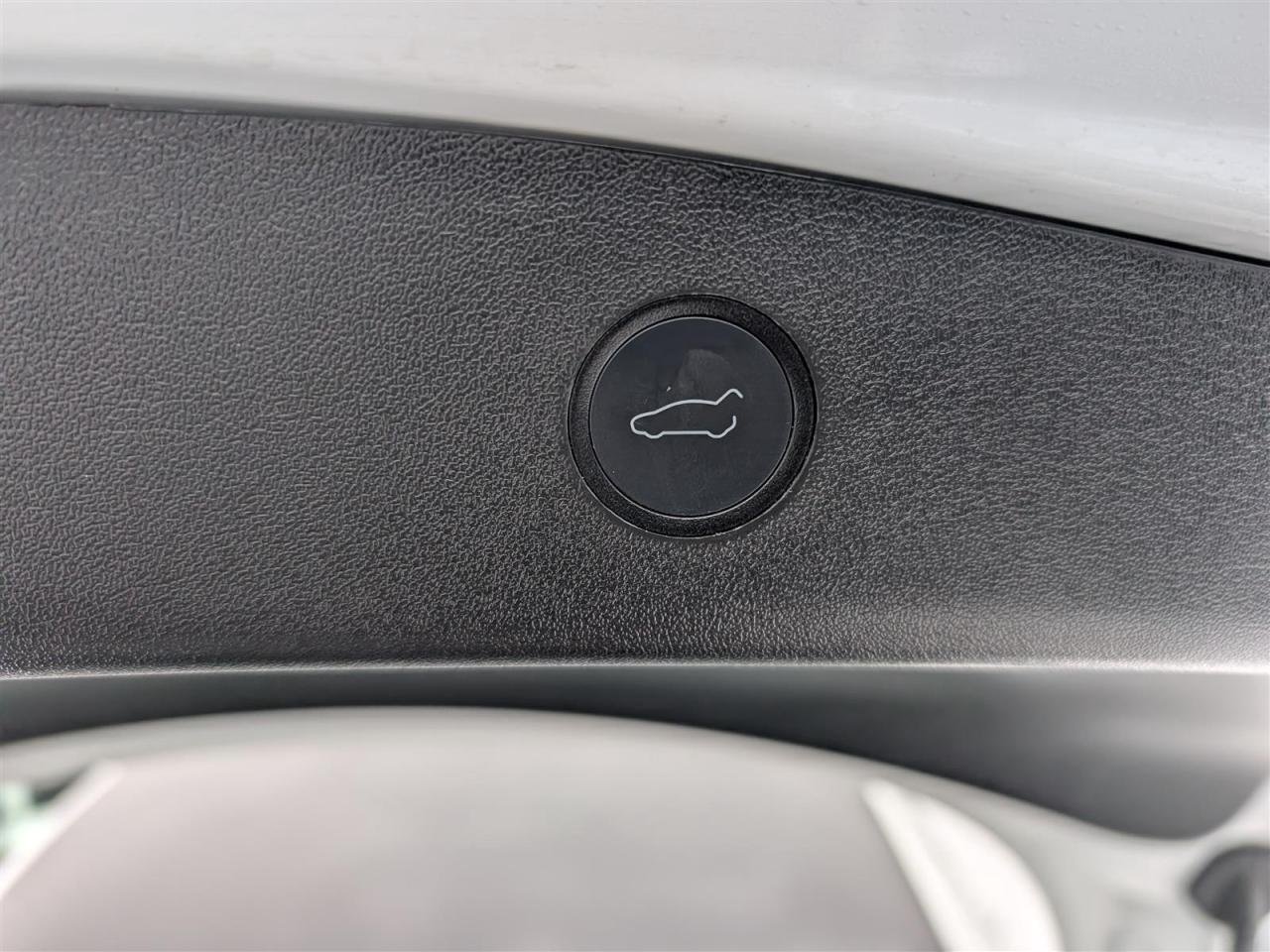 2022 Tesla Model 3 STANDARD