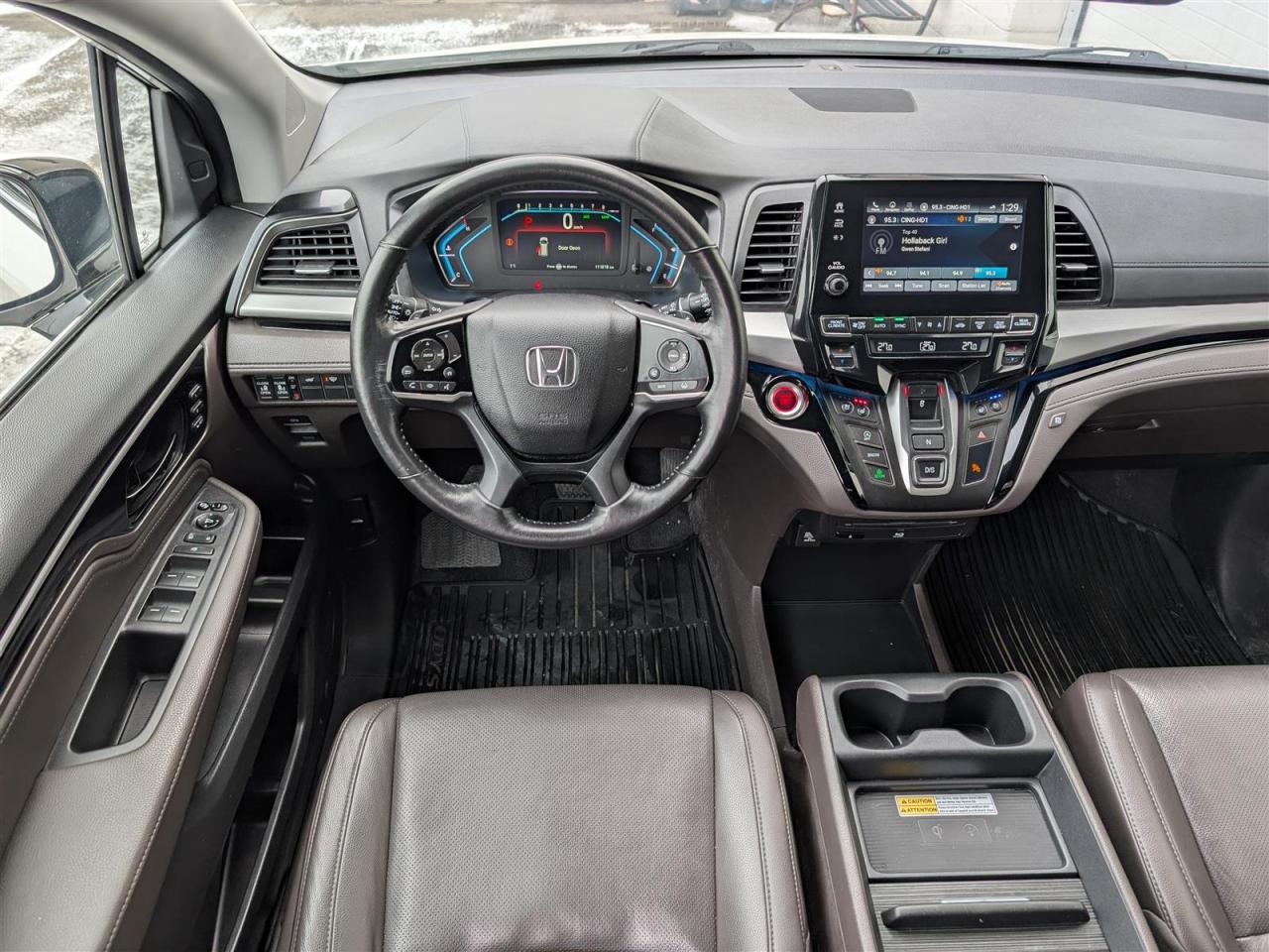 2018 Honda Odyssey TOURING - 8 PASS - SUNROOF - DVD - NAVI - LEATHER