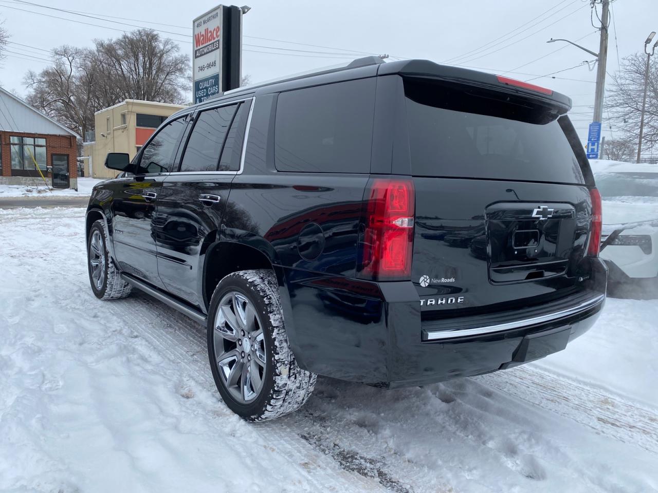 2017 Chevrolet Tahoe Premier | Rear Seat Entertaintment Center | Heads Up Display Photo3