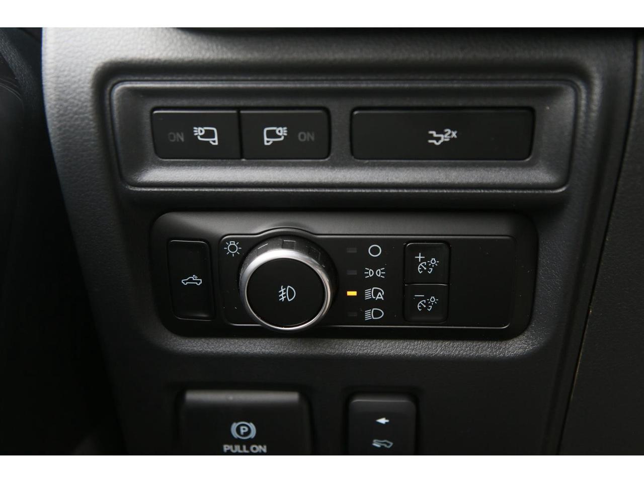 2023 Ford F-150 Lariat SuperCrew 4X4 | Trailer Tow | Power Tail Gate | 360 Camera Photo