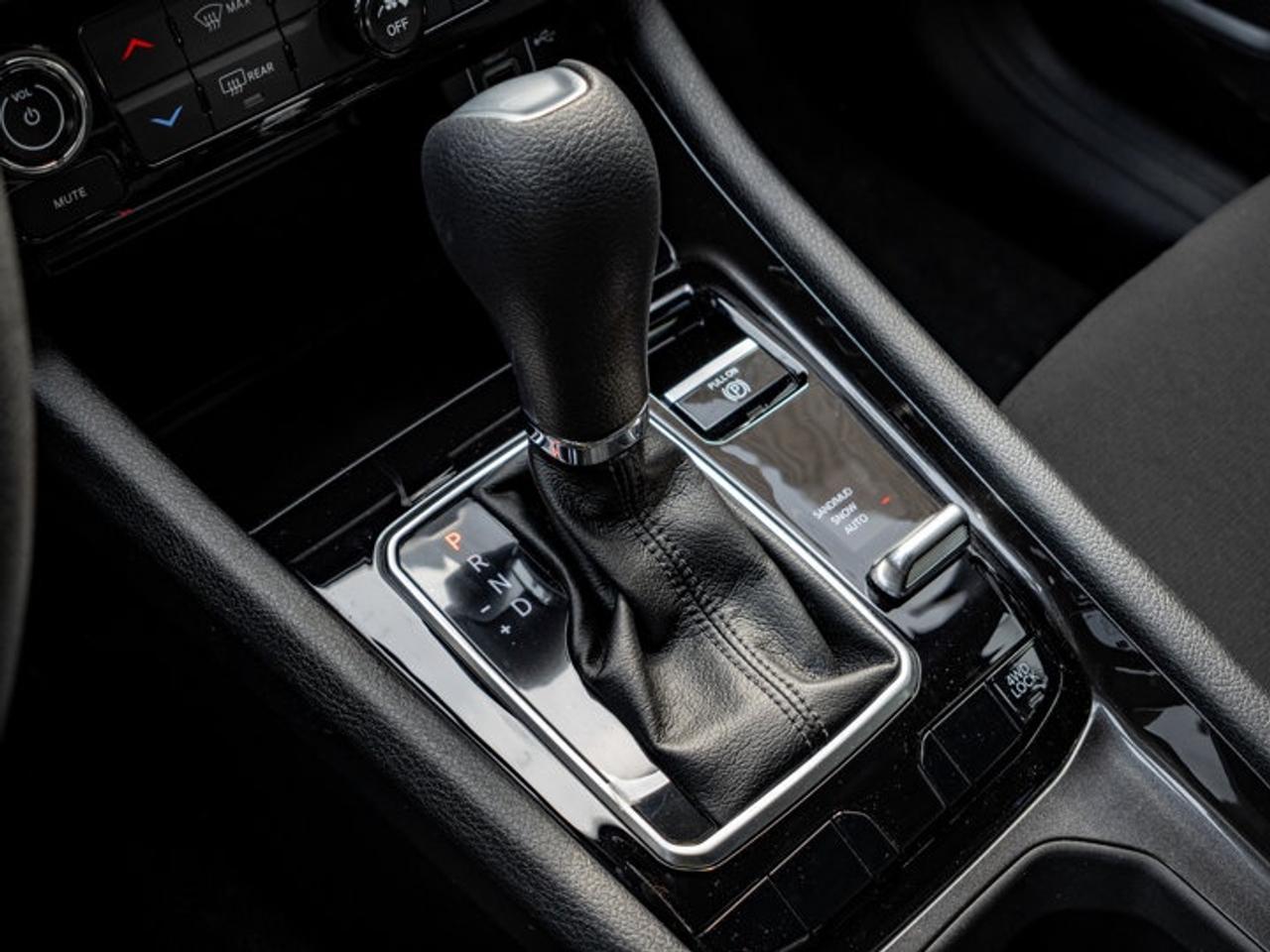 2025 Jeep Compass Sport Photo