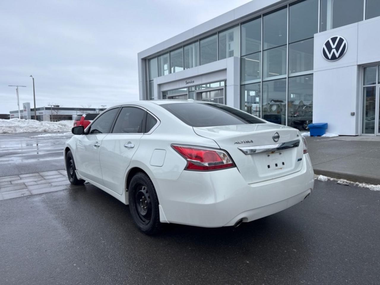 2015 Nissan Altima Sedan 2.5 SL CVT  - Sunroof Photo
