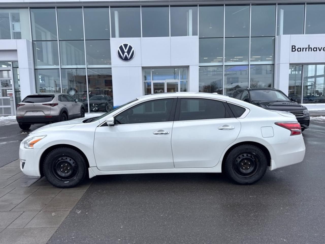2015 Nissan Altima Sedan 2.5 SL CVT  - Sunroof Photo