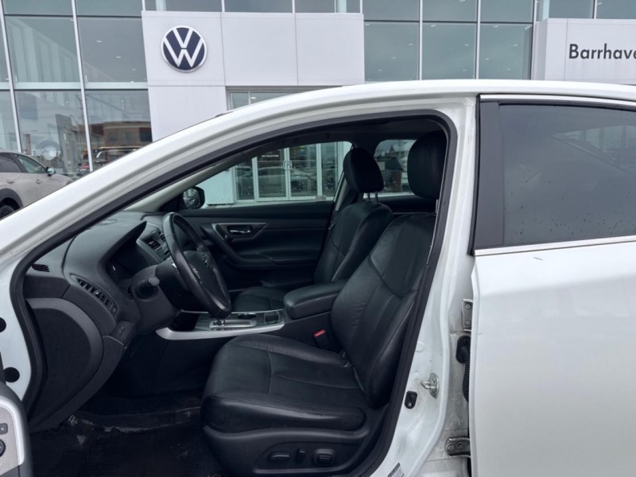 2015 Nissan Altima Sedan 2.5 SL CVT  - Sunroof Photo