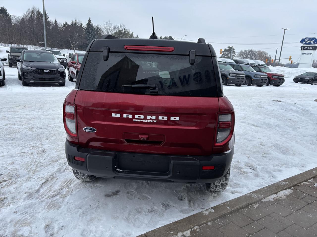 2025 Ford Bronco Sport OUTER BANKS, TECH PKG, REMOTE START, 13.2" SCREEN Photo