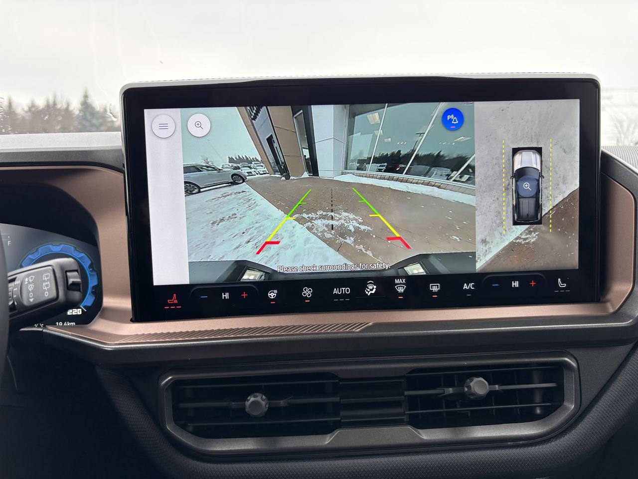 2025 Ford Bronco Sport OUTER BANKS, TECH PKG, REMOTE START, 13.2" SCREEN Photo