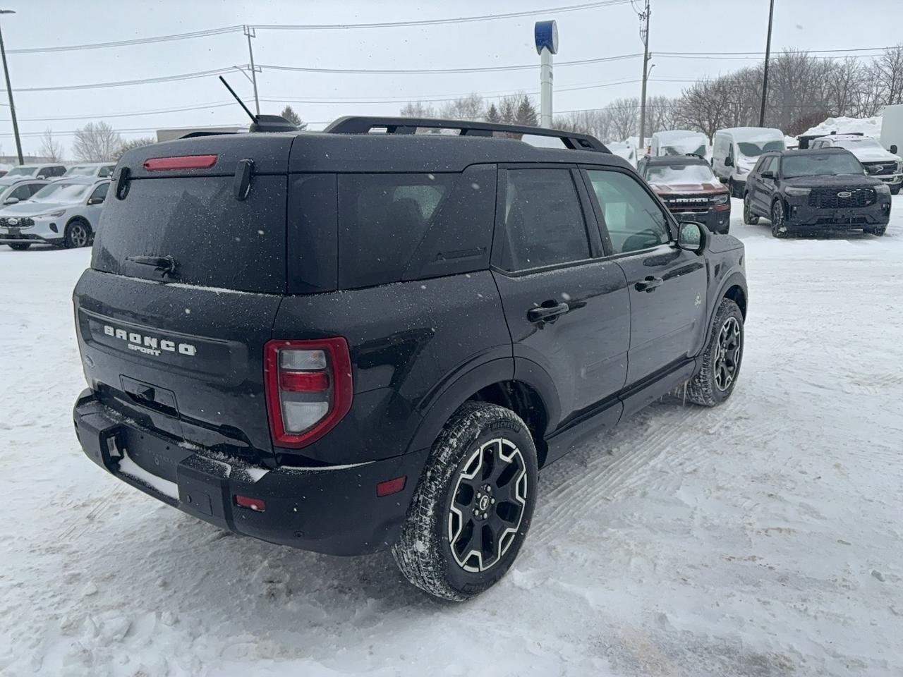 2025 Ford Bronco Sport OUTERBANKS, TECH PKG, REMOTE START Photo4