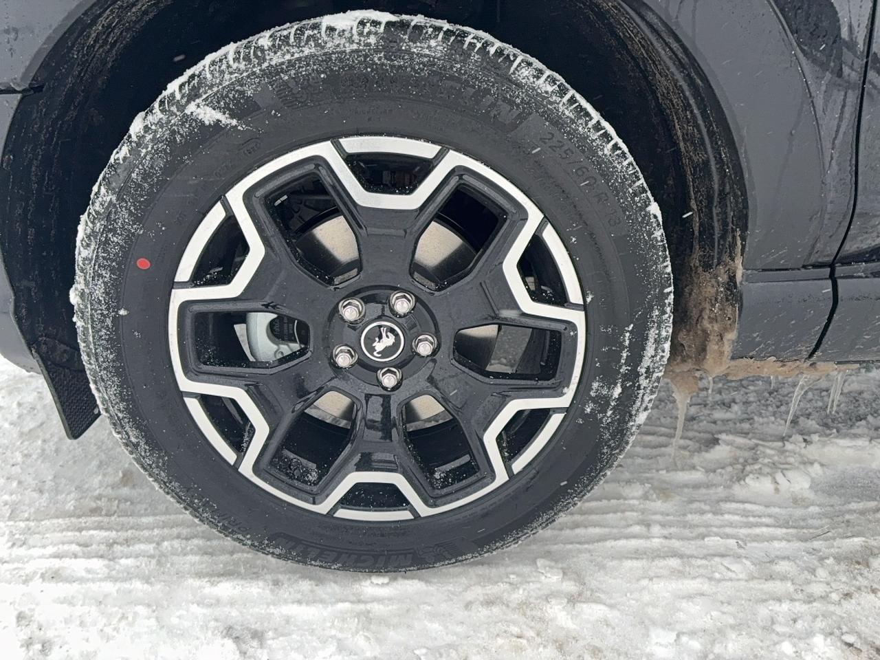 2025 Ford Bronco Sport OUTERBANKS, TECH PKG, REMOTE START Photo