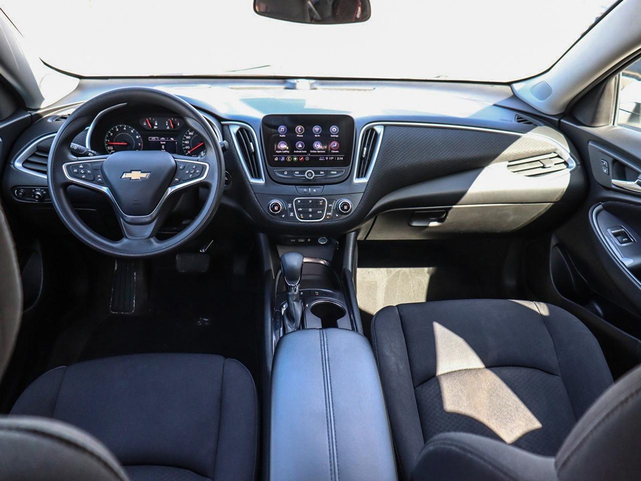 2023 Chevrolet Malibu 1LT Panoramic sunroof apple carplay&android auto Photo