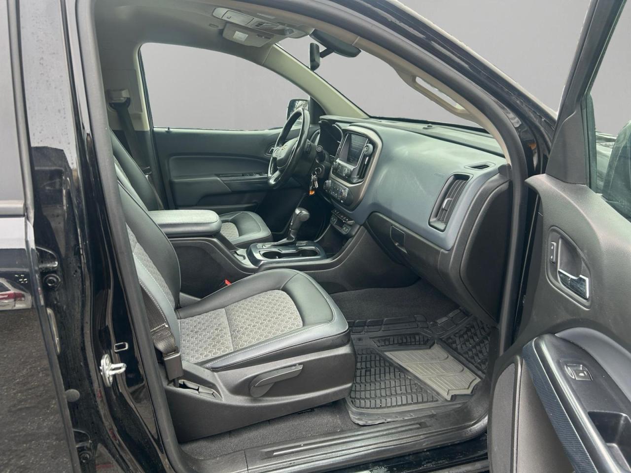 2021 Chevrolet Colorado 4WD Z71 Photo