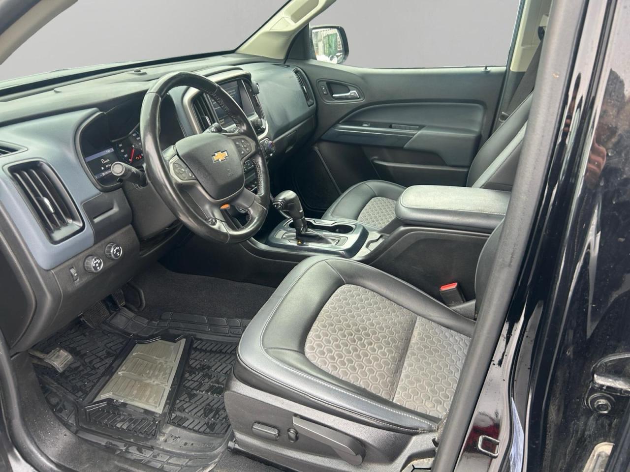 2021 Chevrolet Colorado 4WD Z71 Photo