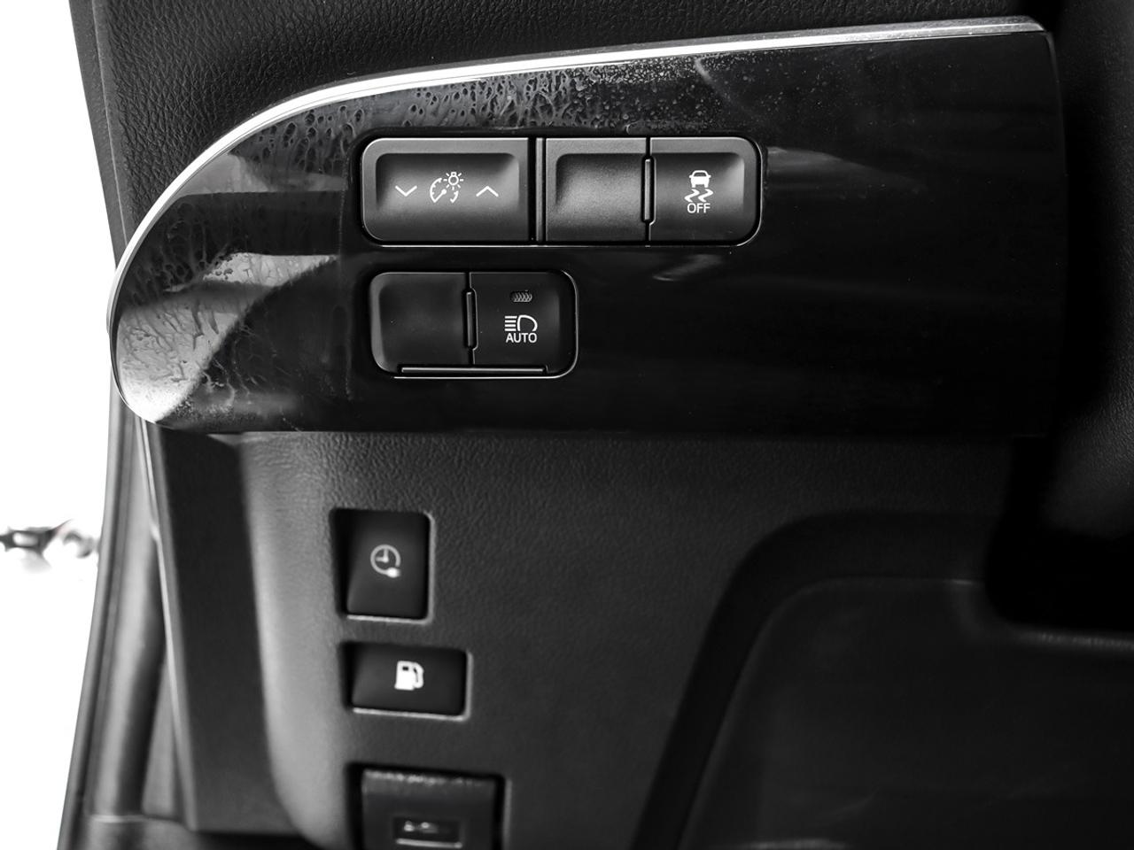 2020 Toyota Prius Prime Plug in Hybrid Photo