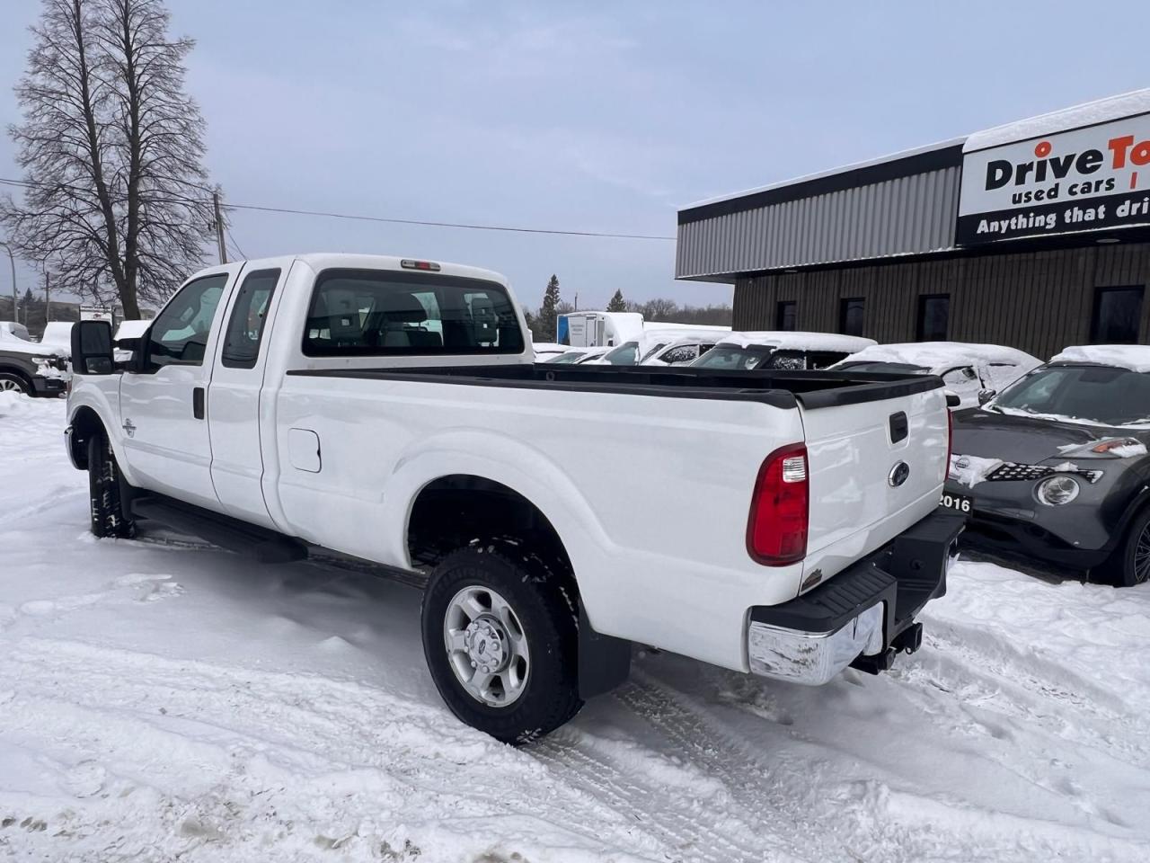 2015 Ford SUPER DUTY F-350 SRW XL Photo