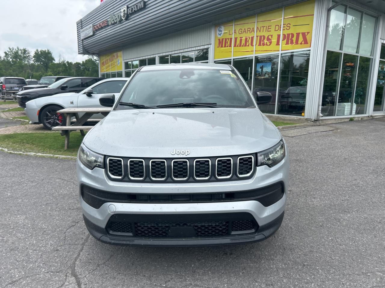 2025 Jeep Compass Sport Photo