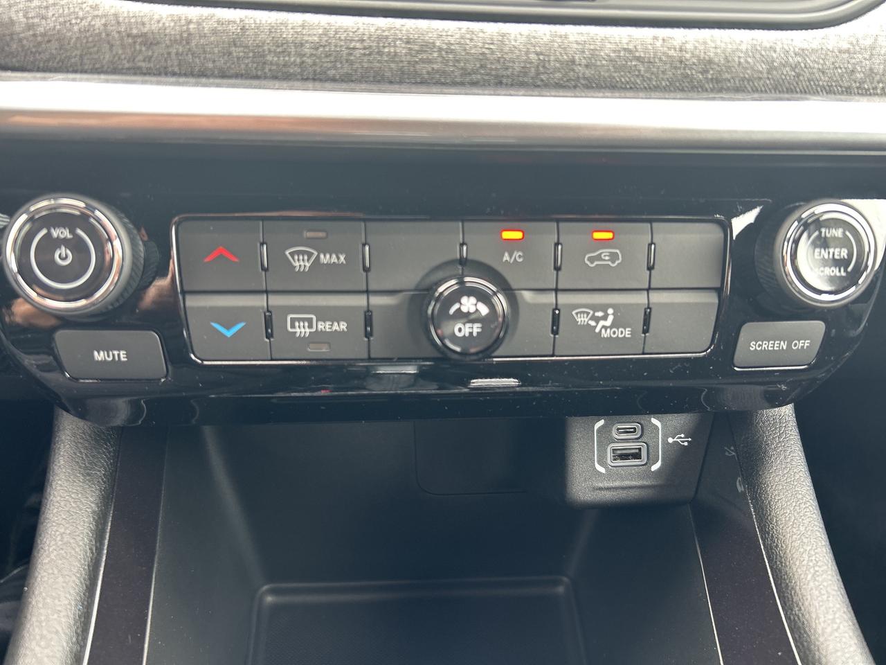 2025 Jeep Compass Sport Photo