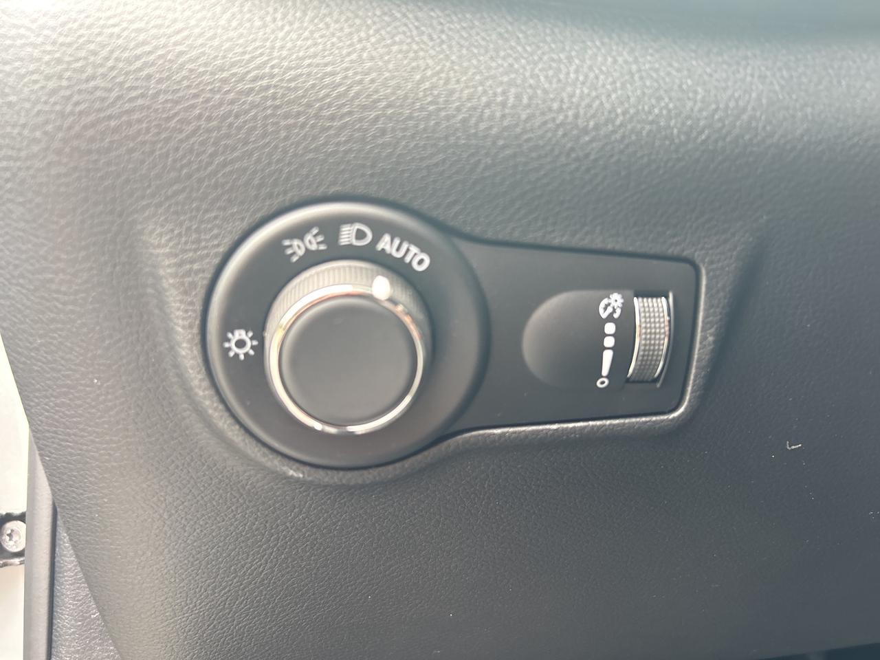 2025 Jeep Compass Sport Photo