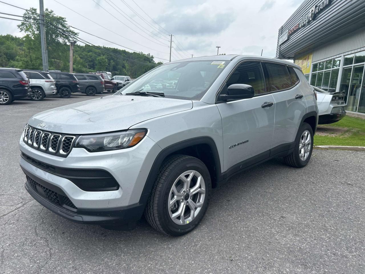 2025 Jeep Compass Sport Photo