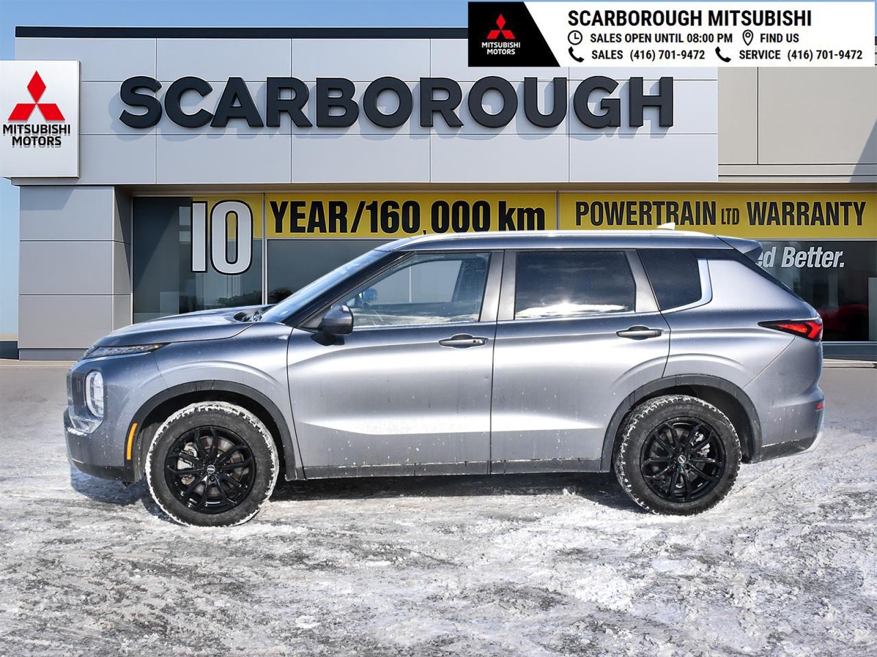 2024 Mitsubishi Outlander SE , heated front seats ,alloy rim ,rear camera . Photo4