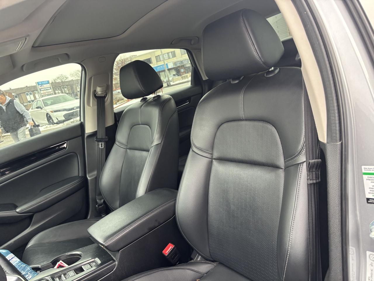 2022 Honda Civic Sedan Touring CVT   BOSE   LEATHER   SUNROOF   NOCLAIMS Photo