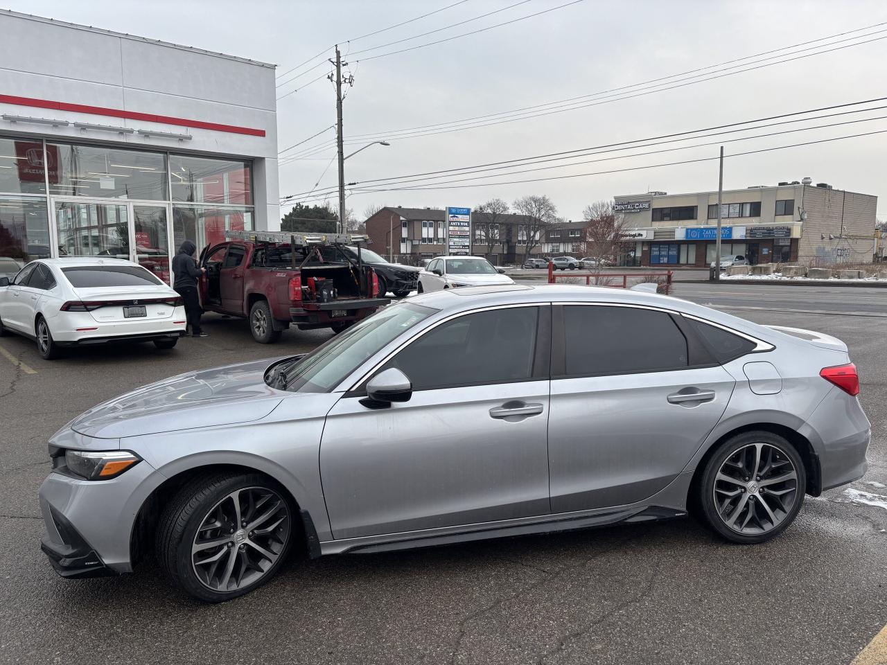2022 Honda Civic Sedan Touring CVT   BOSE   LEATHER   SUNROOF   NOCLAIMS Photo