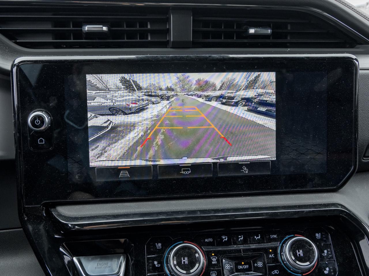 2022 GMC Sierra 1500 4WD Crew Cab 147  AT4 Photo