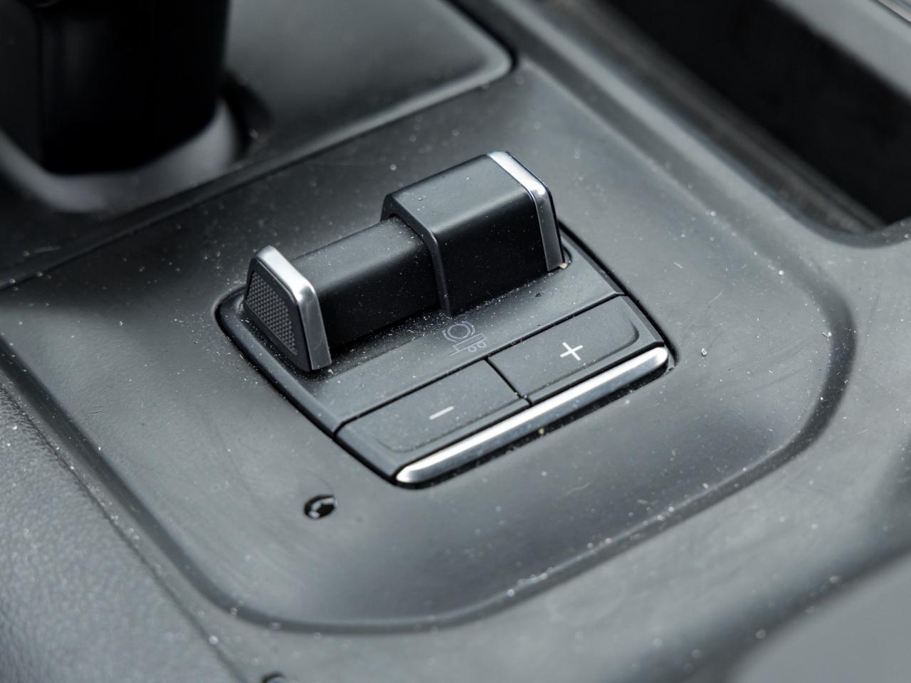 2022 GMC Sierra 1500 4WD Crew Cab 147  AT4 Photo