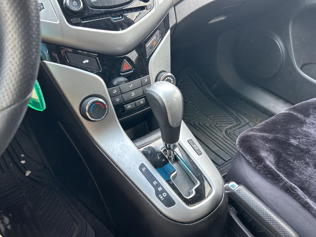 2015 Chevrolet Cruze 1LT  *** CERTIFIED *** Photo