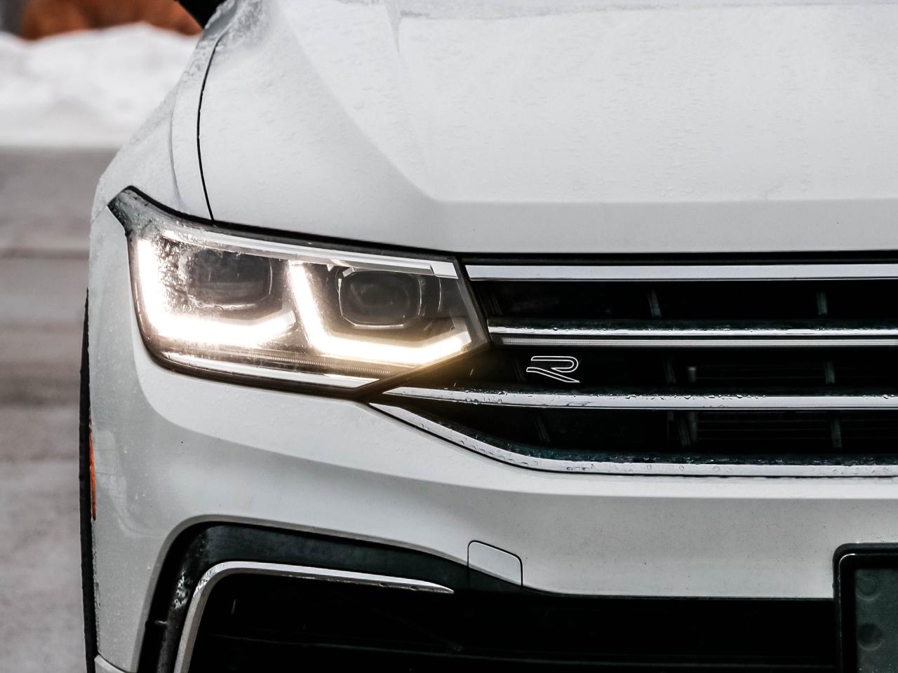 2023 Volkswagen Tiguan HIGHLINE R-LINE 4MOTION Photo