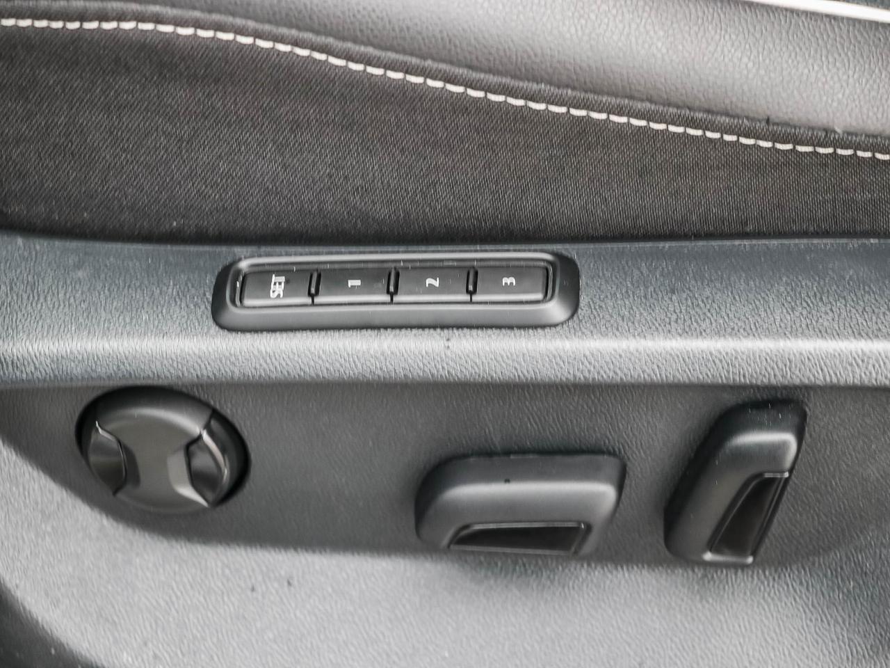 2023 Volkswagen Tiguan HIGHLINE R-LINE 4MOTION Photo