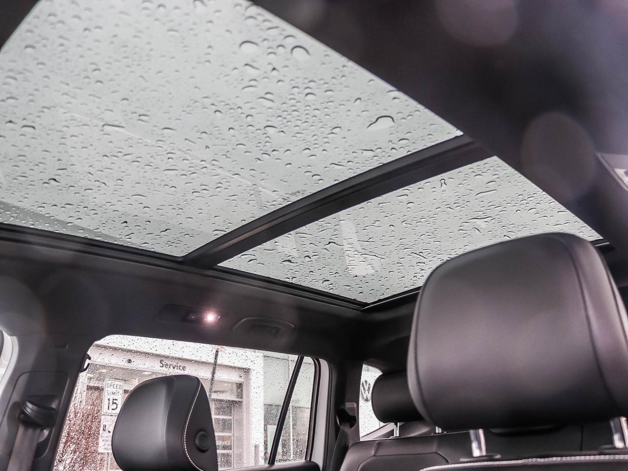 2023 Volkswagen Tiguan HIGHLINE R-LINE 4MOTION Photo