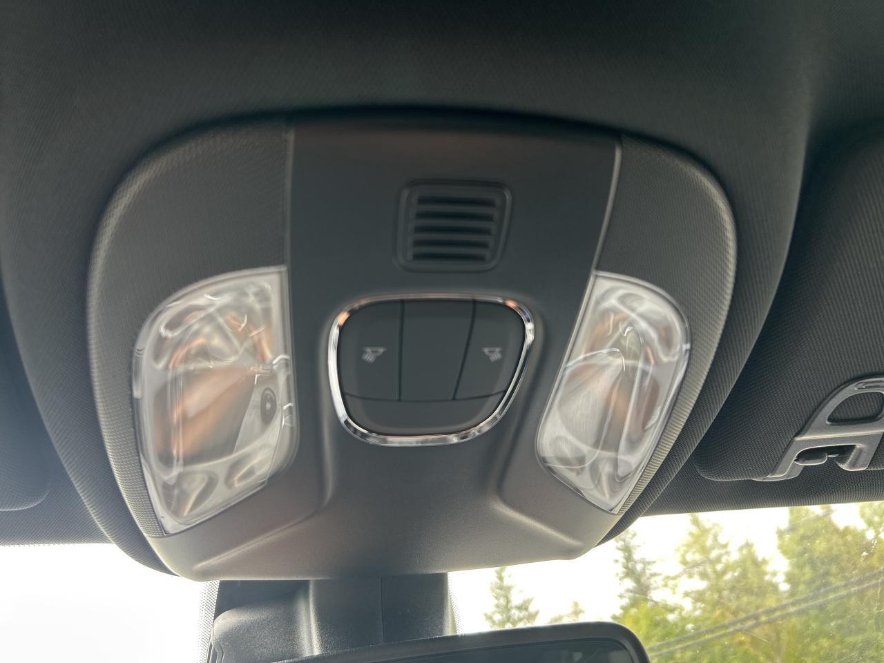 2025 Jeep Compass Sport Photo