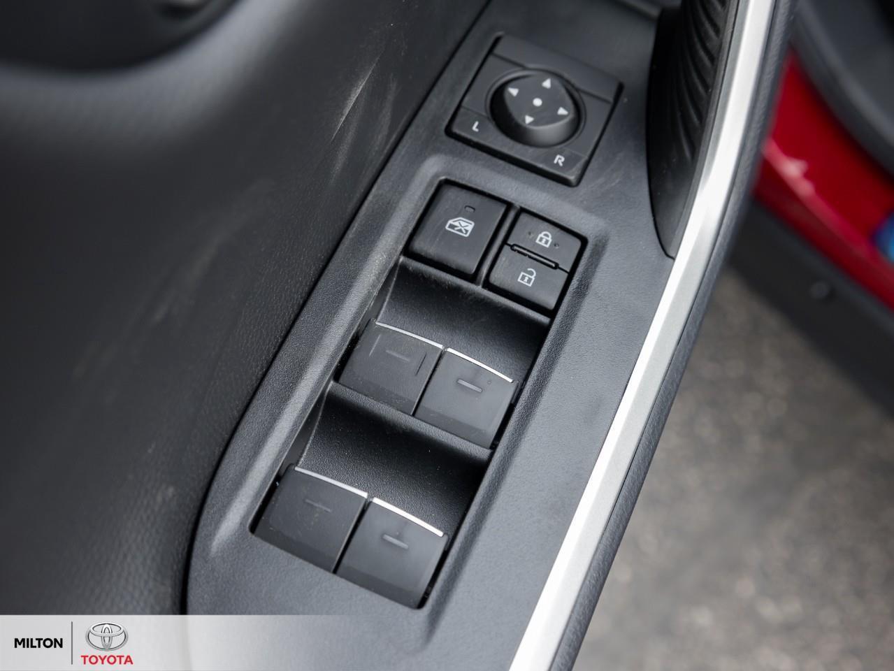 2025 Toyota RAV4 LEATHER MOONROOF JBL DEMO TCUV Limited Photo