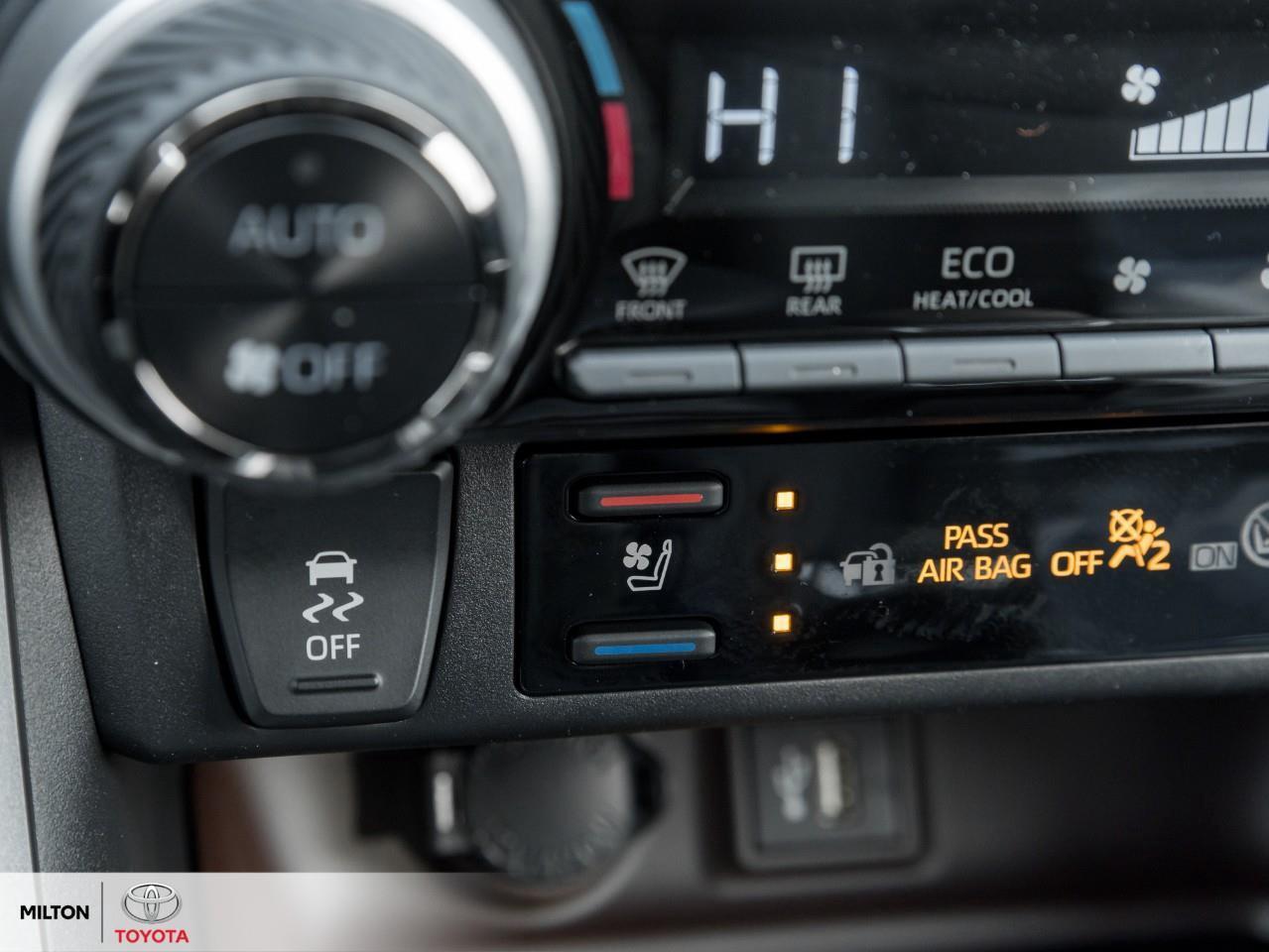 2025 Toyota RAV4 LEATHER MOONROOF JBL DEMO TCUV Limited Photo