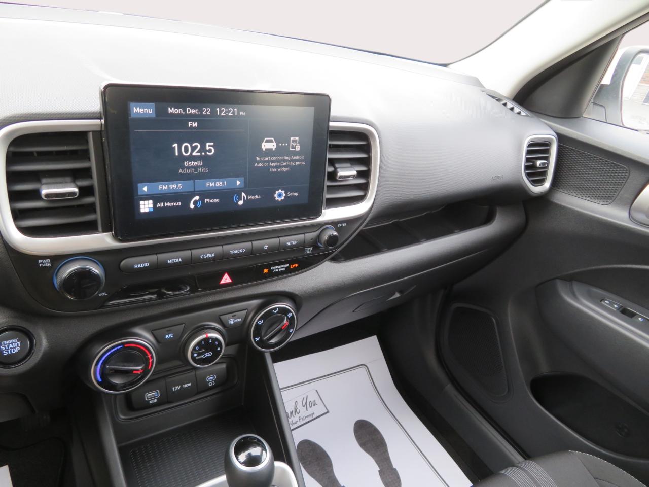 2025 Hyundai Venue Preferred IVT Photo