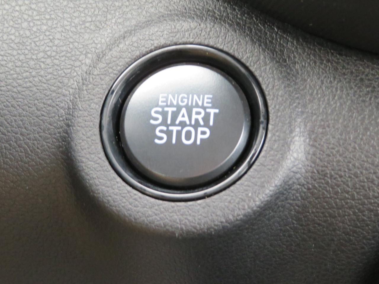 2025 Hyundai Venue Preferred IVT Photo