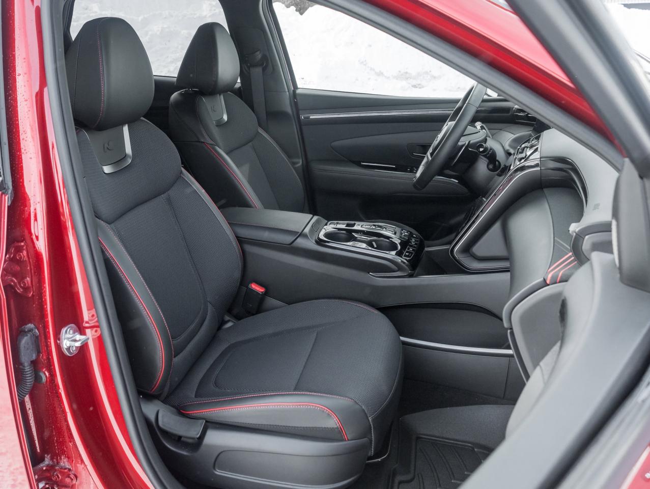 2024 Hyundai Tucson Hybrid N-LINE Photo