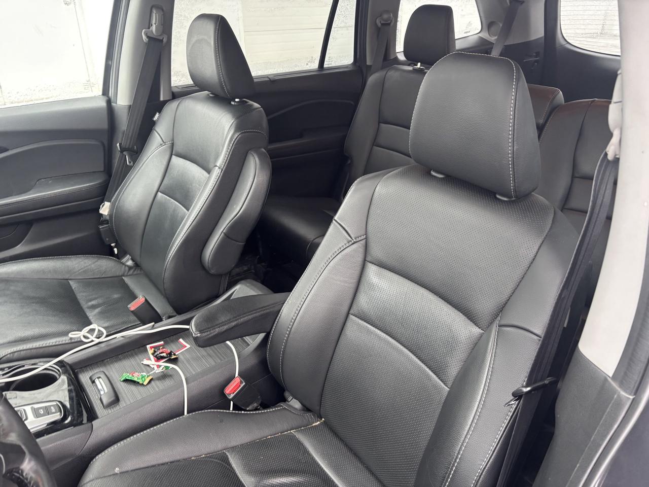 2019 Honda Pilot Touring 8-Passenger AWD   SNOW TIRES  HTD/VNT SEAT Photo