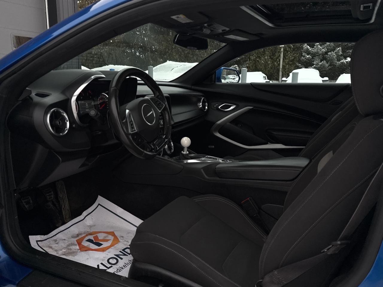 2017 Chevrolet Camaro 1LT Photo