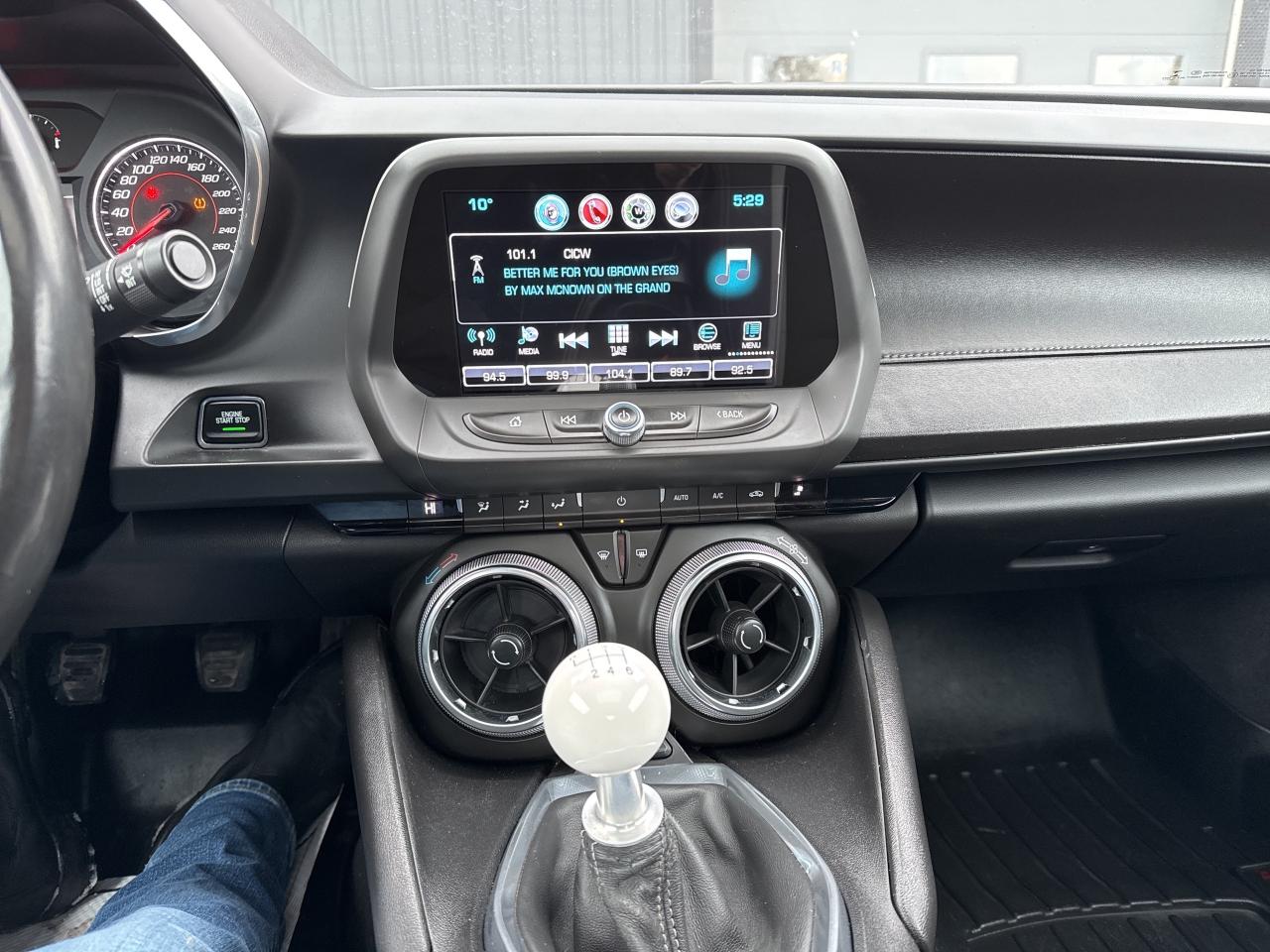 2017 Chevrolet Camaro 1LT Photo