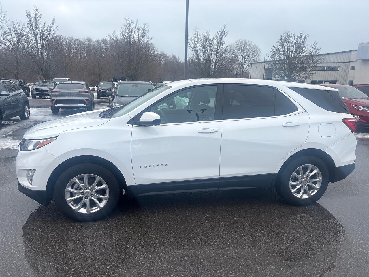 2021 Chevrolet Equinox 1LT AWD + Heated Seats + Power Seat + 1 Owner Photo3