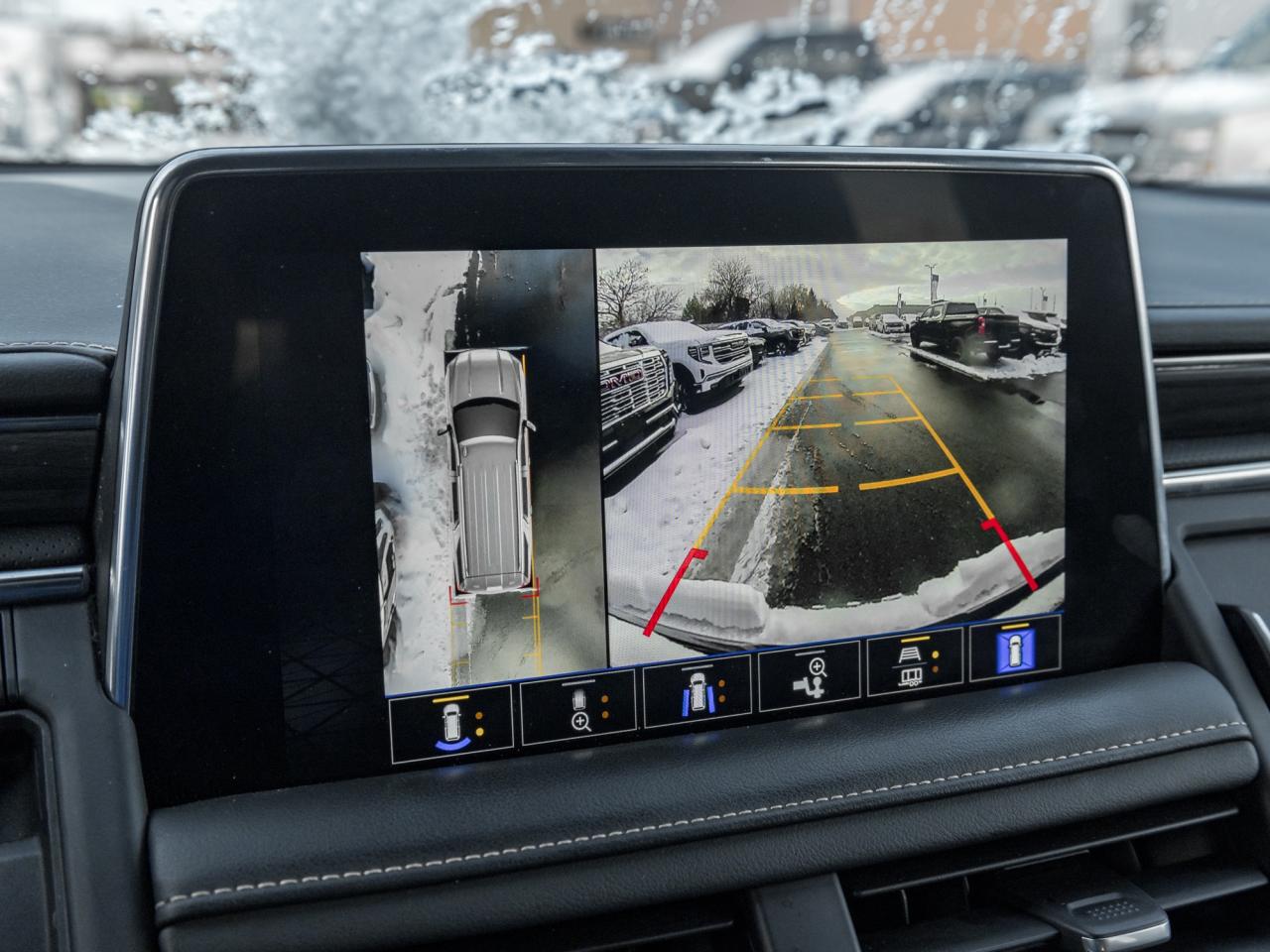 2023 GMC Yukon XL 4WD 4dr SLT Photo