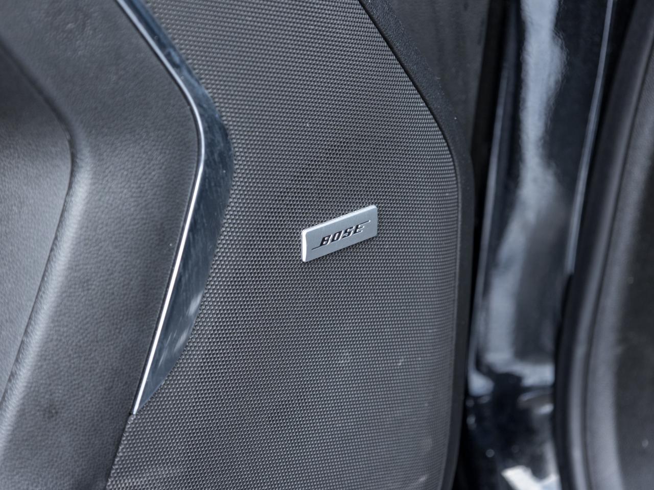 2023 GMC Yukon XL 4WD 4dr SLT Photo