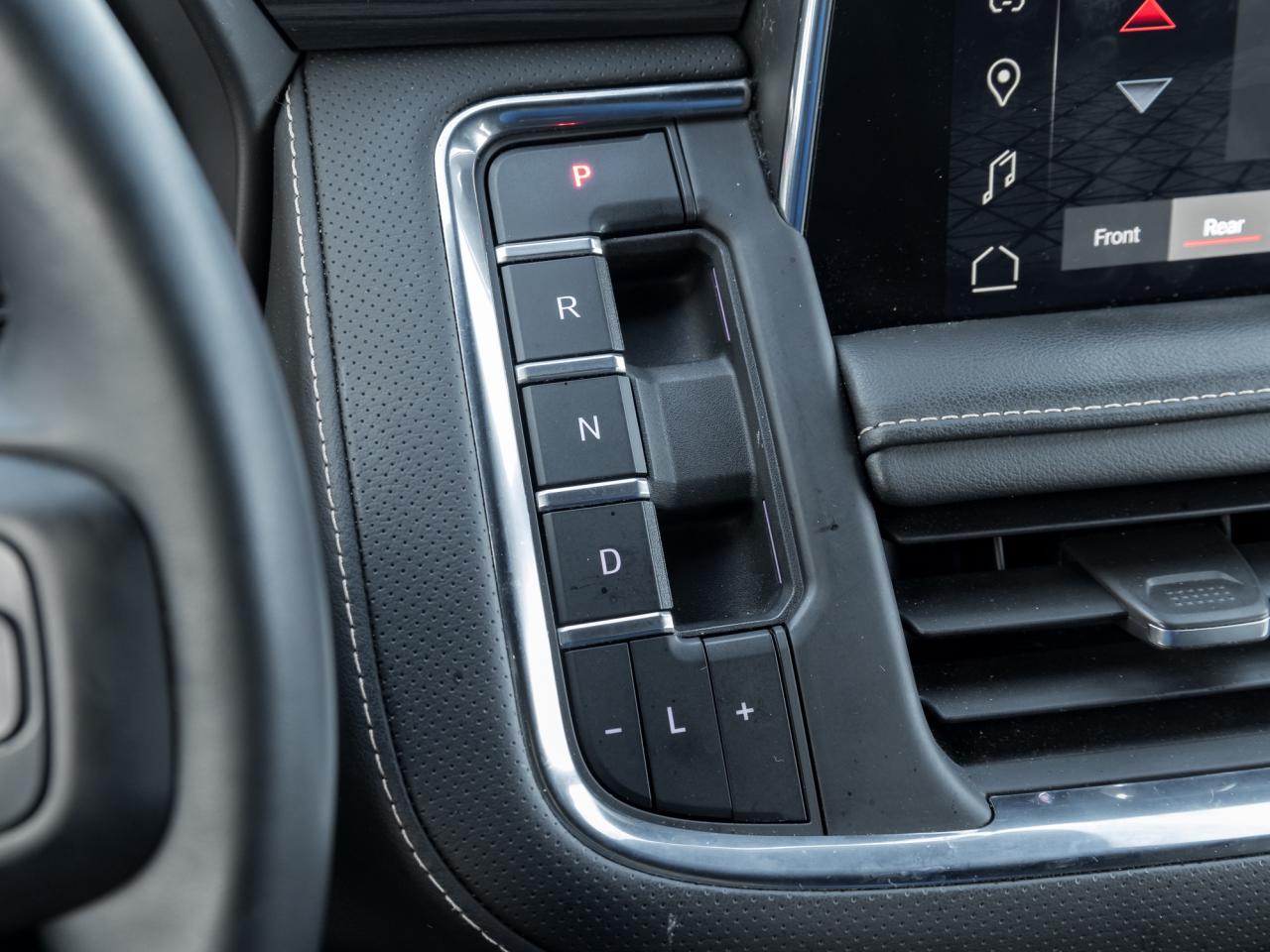 2023 GMC Yukon XL 4WD 4dr SLT Photo