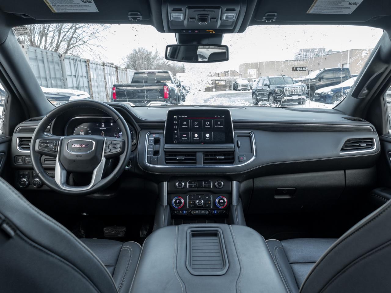 2023 GMC Yukon XL 4WD 4dr SLT Photo