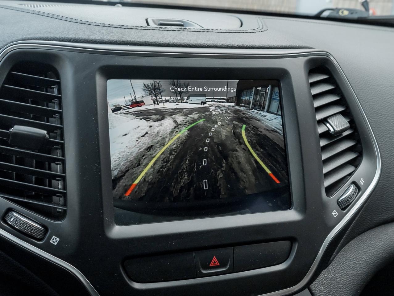 2022 Jeep Cherokee Trailhawk 4X4 Photo