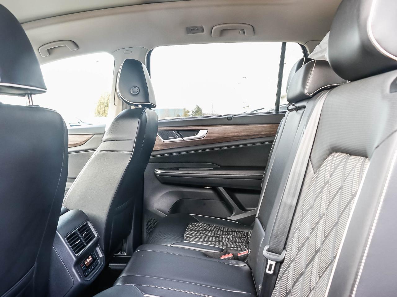 2024 Volkswagen Atlas Execline 2.0 TSI 4MOTION Photo