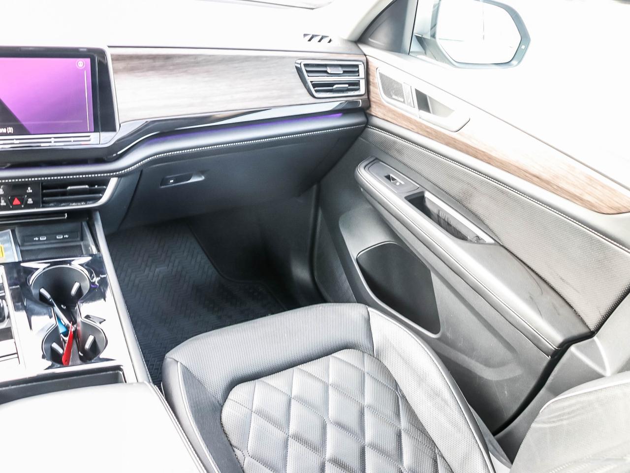 2024 Volkswagen Atlas Execline 2.0 TSI 4MOTION Photo