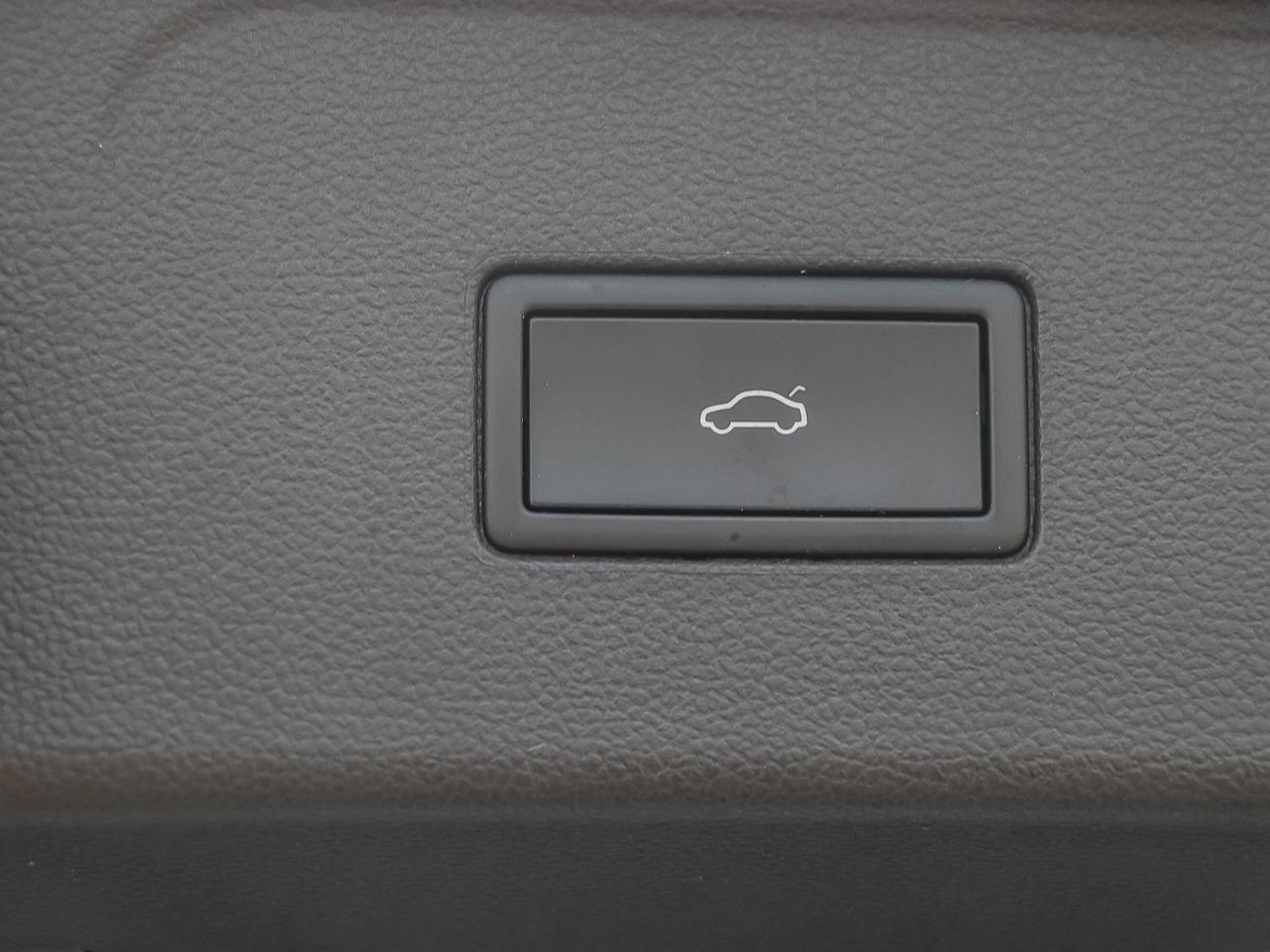 2024 Volkswagen Atlas Execline 2.0 TSI 4MOTION Photo