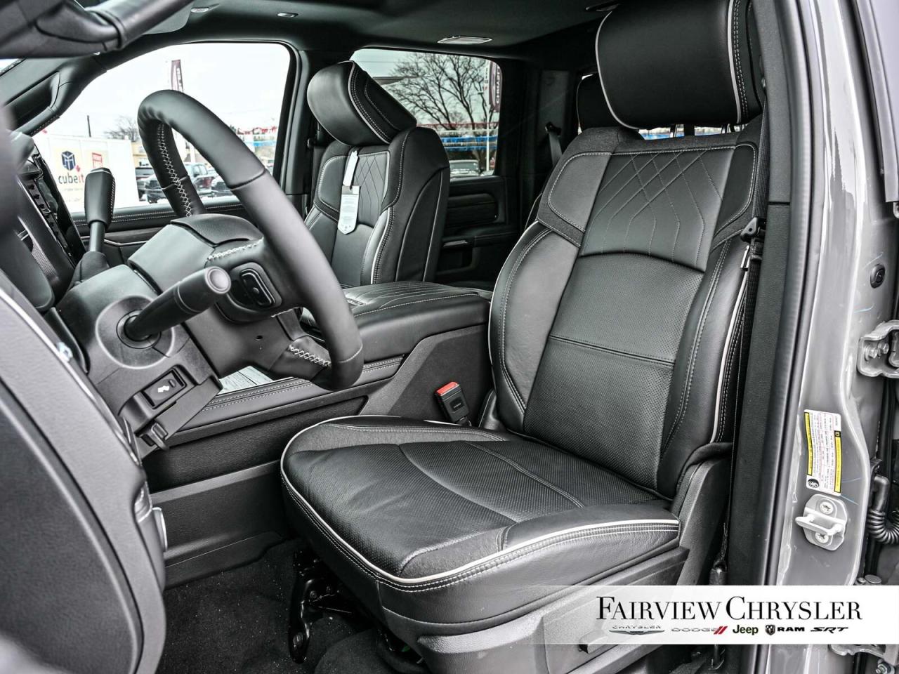 2026 RAM 2500 Limited 5TH WHEEL   SUNROOF   REAR AUTO LEVELLING Photo