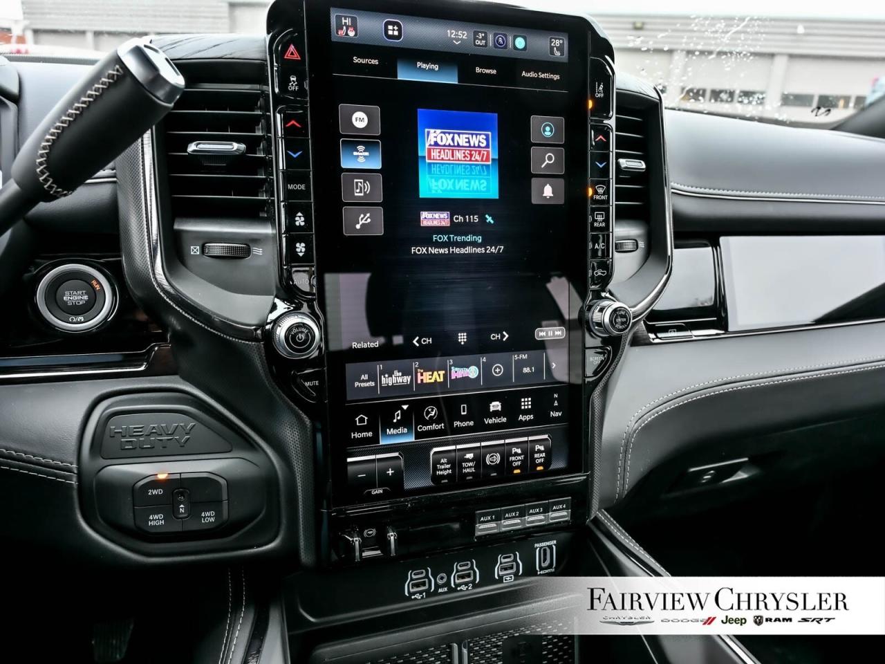 2026 RAM 2500 Limited 5TH WHEEL   SUNROOF   REAR AUTO LEVELLING Photo